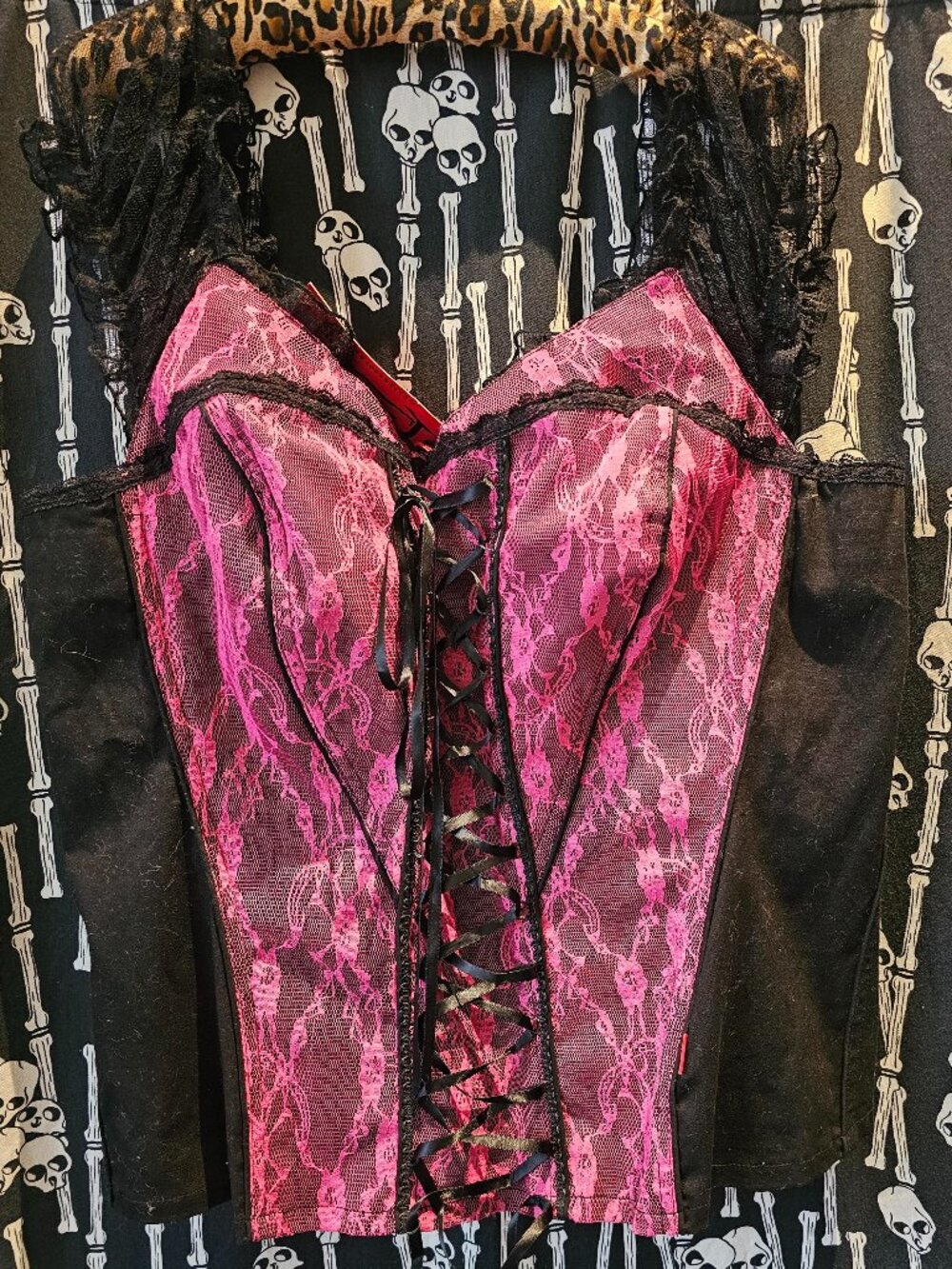 NWT TRIPP X Torrid Pink Lace & Black corset size 3/22-24W Vintage Torrid! RARE!!